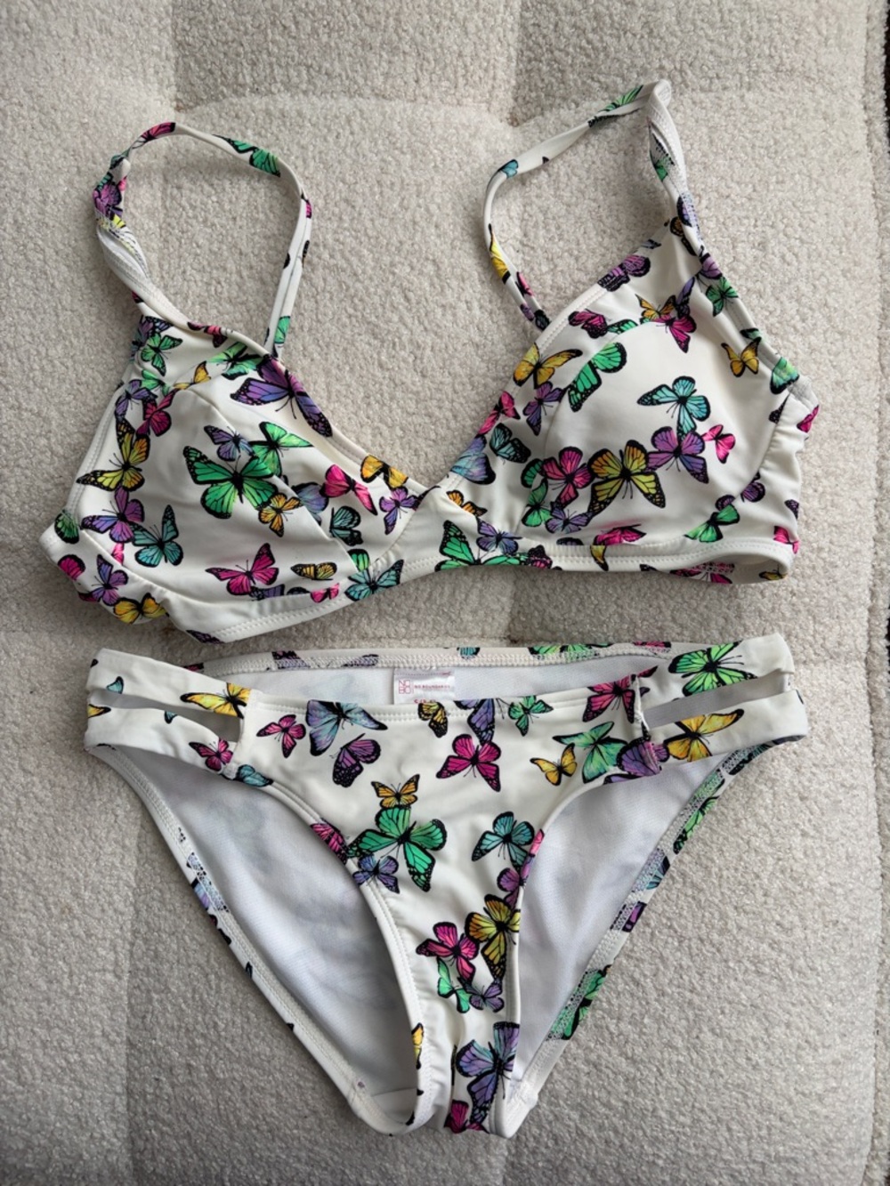 No Boundaries White Butterfly Print Bikini Top and Bottom TOP LG/BOTTOM SM